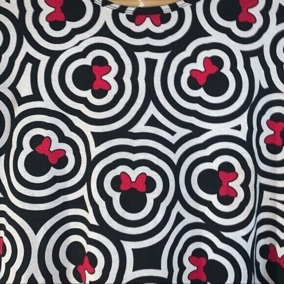 LuLaRoe Disney Minnie Mouse Irma Oversized Pullover Short Sleeve Shirt size XXS - Picture 3 of 6